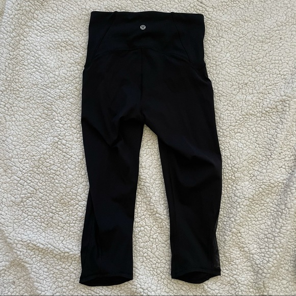 Lululemon Train Times Crop - Picture 3 of 5